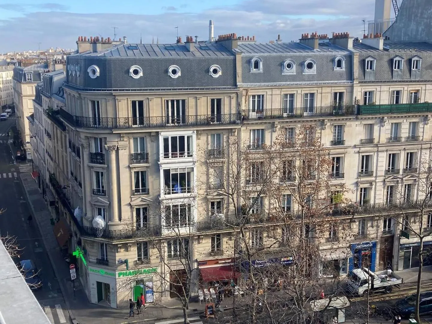 Cocon Lumineux Sous Les Toits De Paris Apartment France